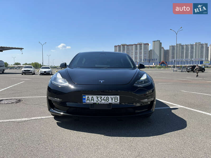 Tesla Model 3 2021