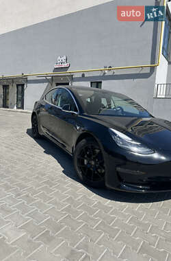 Седан Tesla Model 3 2018 в 