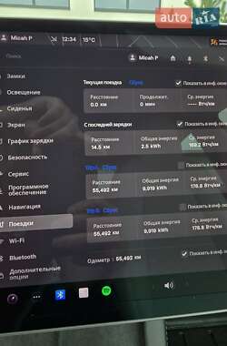 Седан Tesla Model 3 2022 в 