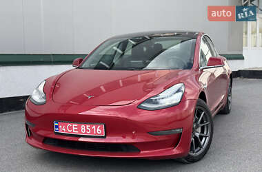 Седан Tesla Model 3 2019 в 