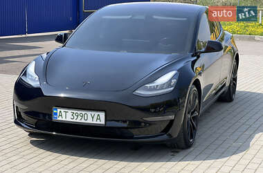 Седан Tesla Model 3 2019 в 