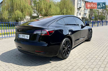 Седан Tesla Model 3 2019 в 