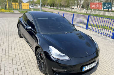 Седан Tesla Model 3 2019 в 