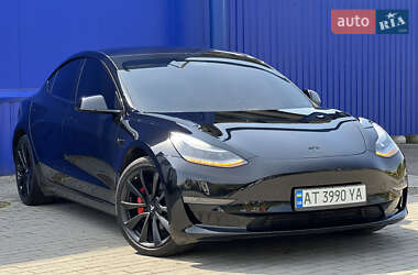 Седан Tesla Model 3 2019 в 