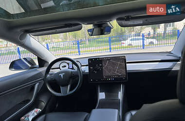 Седан Tesla Model 3 2019 в 