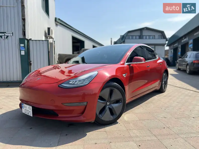 Tesla Model 3 2018