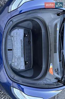 Седан Tesla Model 3 2018 в 