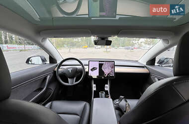 Седан Tesla Model 3 2019 в 