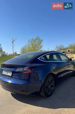 Седан Tesla Model 3 2018 в 
