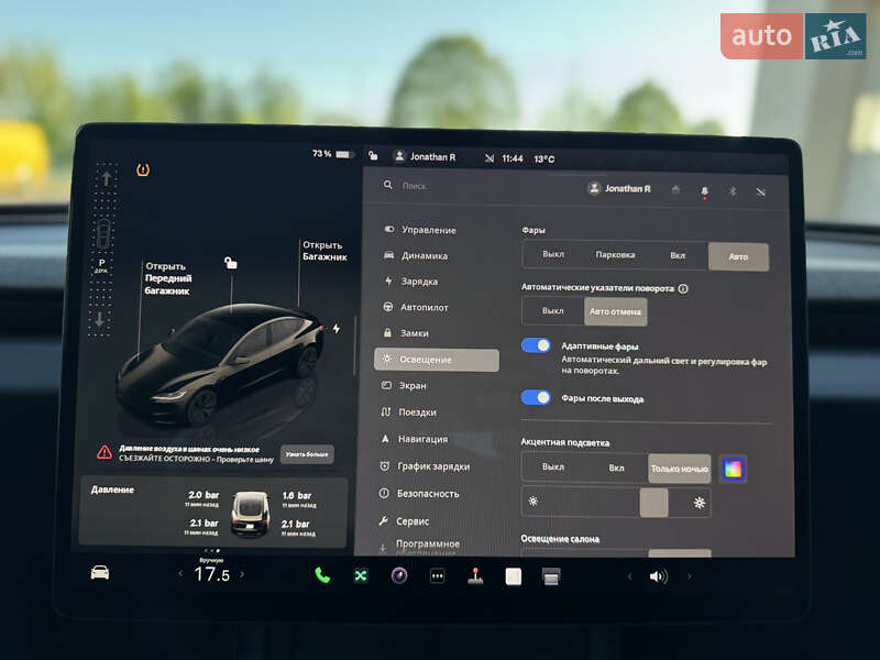 Седан Tesla Model 3 2024 в Луцьку