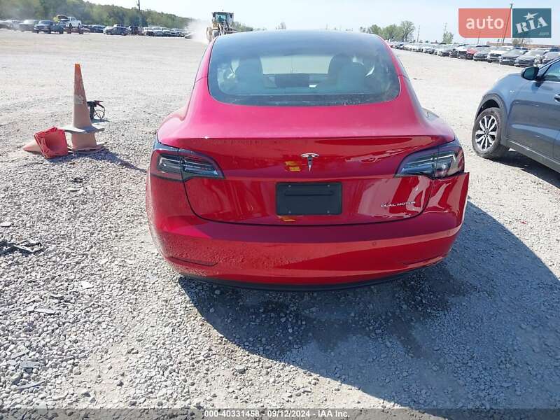 Седан Tesla Model 3 2022 в Киеве