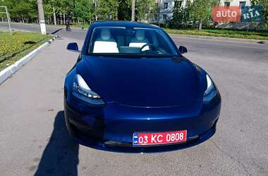 Седан Tesla Model 3 2020 в 