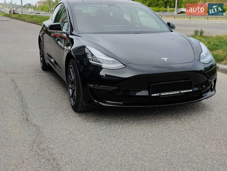 Седан Tesla Model 3 2019 в Киеве фото 4 Седан Tesla Model 3 2019 в Киеве