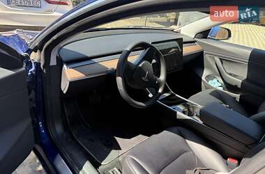 Седан Tesla Model 3 2020 в Чернівцях