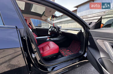 Седан Tesla Model 3 2021 в 