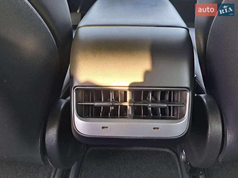 Седан Tesla Model 3 2020 в Борщеве фото 17 Седан Tesla Model 3 2020 в Борщеве