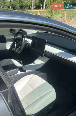 Седан Tesla Model 3 2019 в 