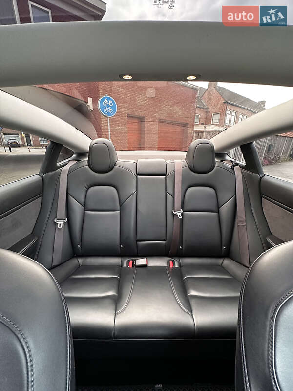 Седан Tesla Model 3 2018 в Киеве фото 15 Седан Tesla Model 3 2018 в Киеве