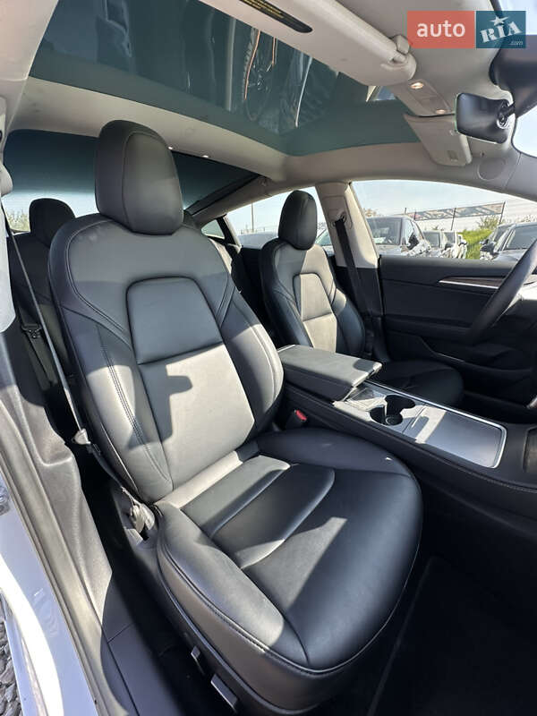 Седан Tesla Model 3 2022 в Ивано-Франковске фото 25 Седан Tesla Model 3 2022 в Ивано-Франковске