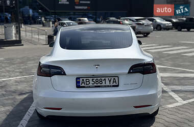 Седан Tesla Model 3 2019 в 