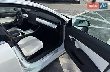 Седан Tesla Model 3 2019 в 