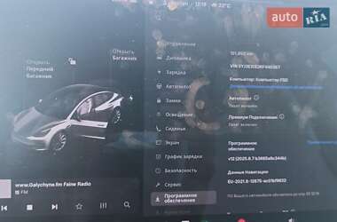 Седан Tesla Model 3 2019 в 