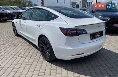 Седан Tesla Model 3 2021 в 