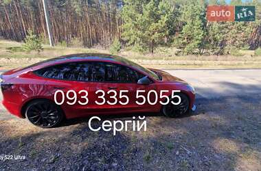 Седан Tesla Model 3 2022 в 