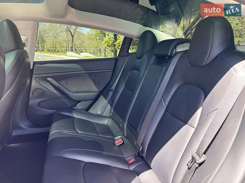 Седан Tesla Model 3 2022 в Одесі фото 10 Седан Tesla Model 3 2022 в Одесі