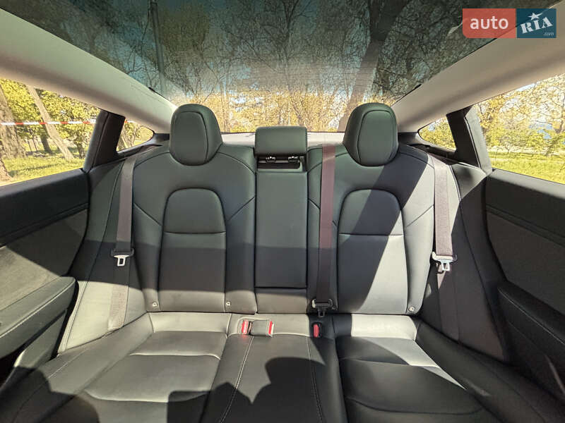 Седан Tesla Model 3 2022 в Одесі фото 24 Седан Tesla Model 3 2022 в Одесі