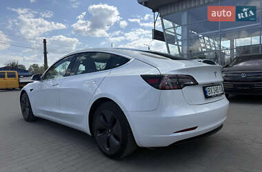 Седан Tesla Model 3 2020 в 