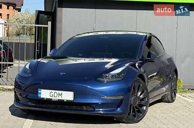 Седан Tesla Model 3 2022 в Львове