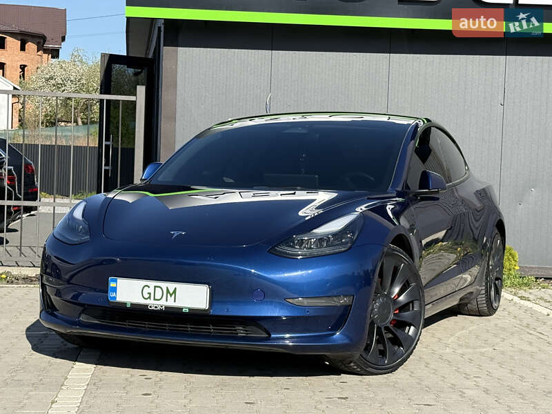 Tesla Model 3 2022