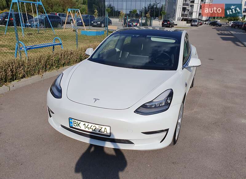Седан Tesla Model 3 2020 в Рівному фото 30 Седан Tesla Model 3 2020 в Рівному