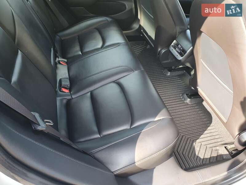 Седан Tesla Model 3 2020 в Рівному фото 46 Седан Tesla Model 3 2020 в Рівному