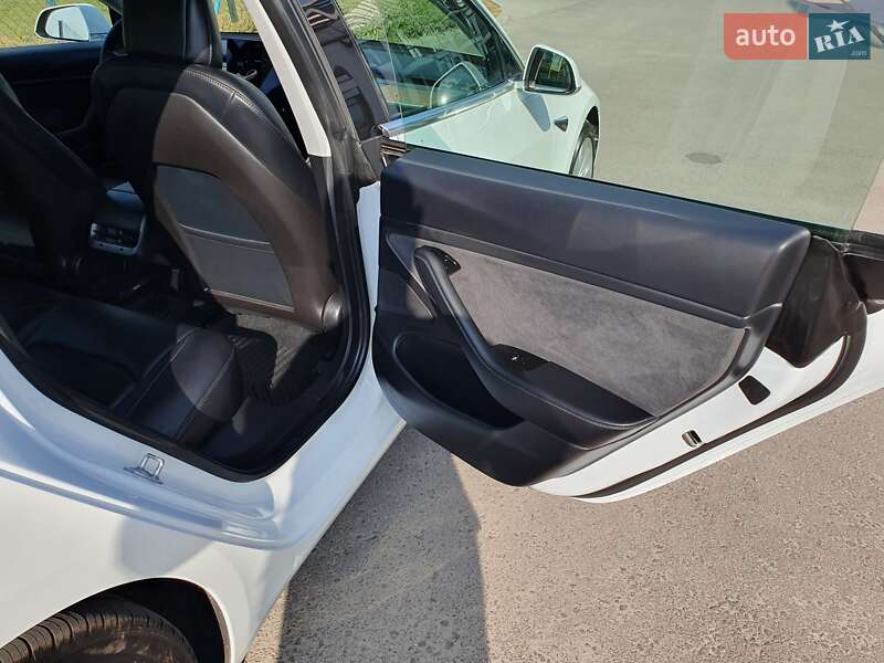 Седан Tesla Model 3 2020 в Рівному фото 49 Седан Tesla Model 3 2020 в Рівному