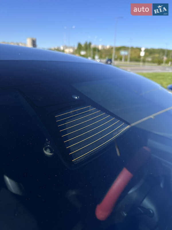 Седан Tesla Model 3 2019 в Виннице