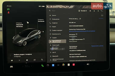 Седан Tesla Model 3 2022 в 