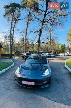 Седан Tesla Model 3 2019 в Луцке