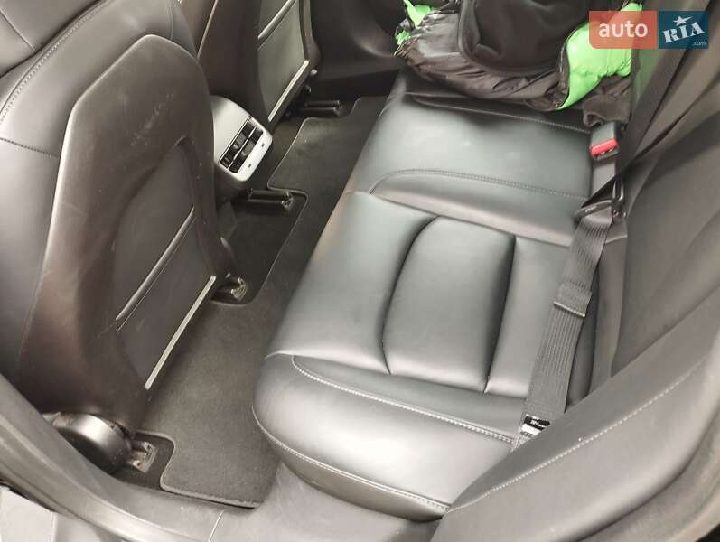 Седан Tesla Model 3 2019 в Тернополе фото 32 Седан Tesla Model 3 2019 в Тернополе