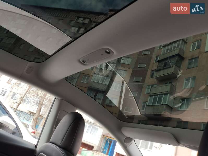 Седан Tesla Model 3 2019 в Тернополе фото 30 Седан Tesla Model 3 2019 в Тернополе
