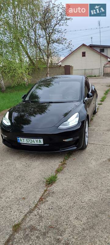 Tesla Model 3 2019