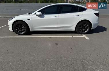 Седан Tesla Model 3 2019 в 