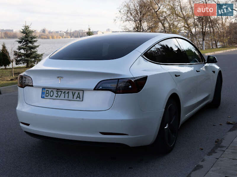 Седан Tesla Model 3 2019 в Львове фото 16 Седан Tesla Model 3 2019 в Львове