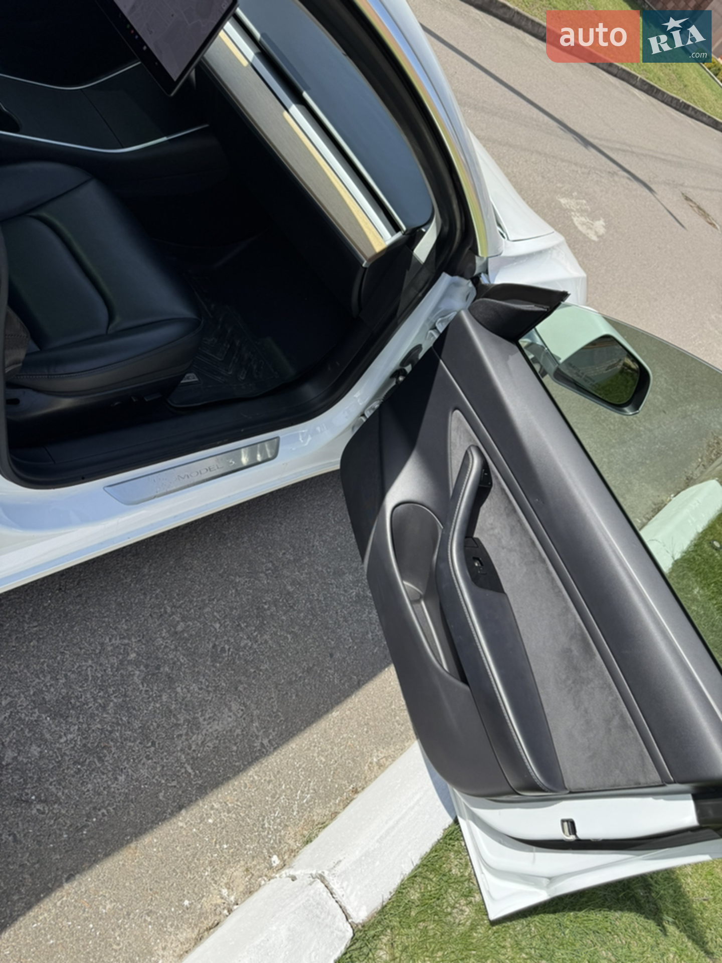 2020 Tesla Model 3 - мініатюра 17