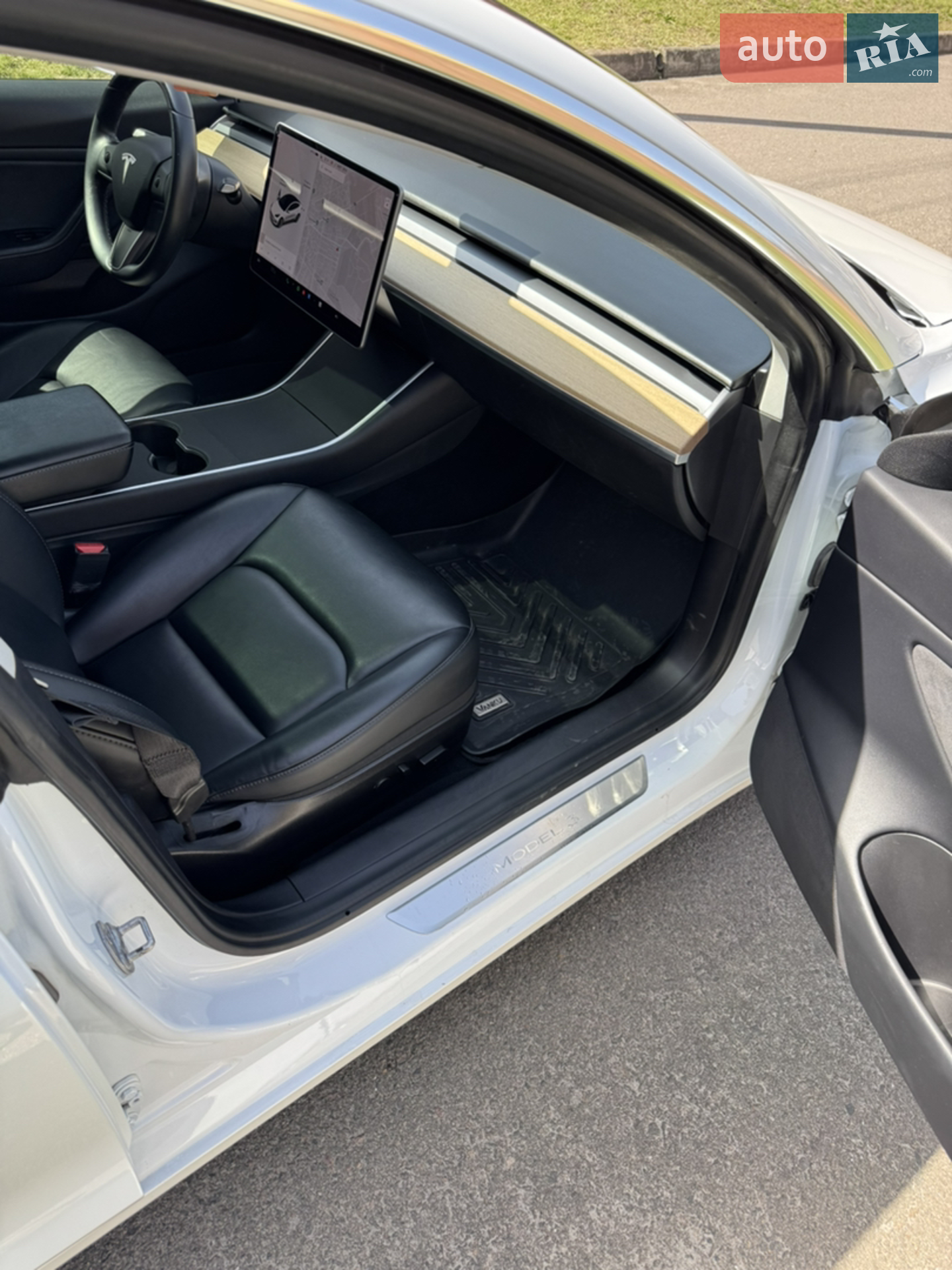 2020 Tesla Model 3 - мініатюра 18