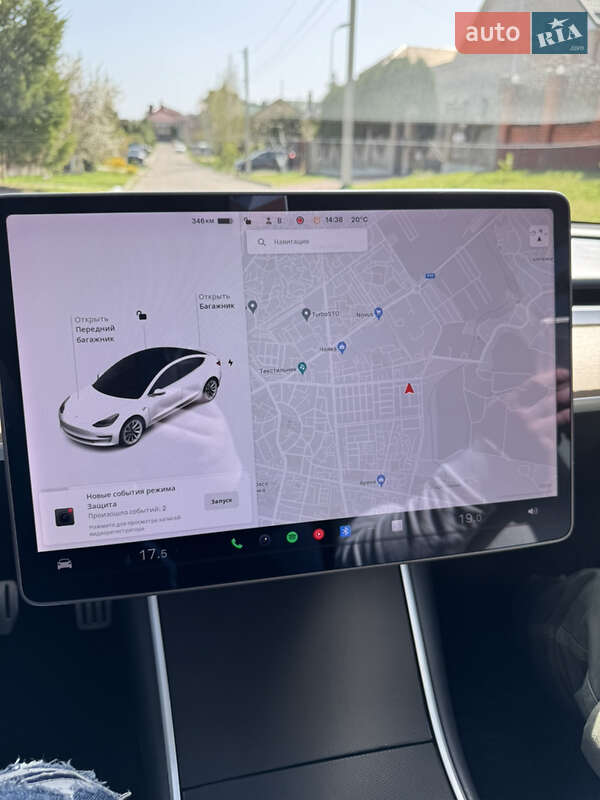Седан Tesla Model 3 2020 в Ровно