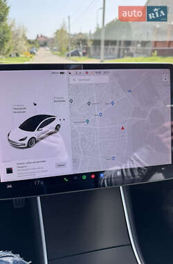 Седан Tesla Model 3 2020 в 