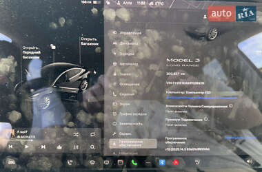 Седан Tesla Model 3 2018 в 