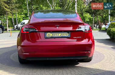 Седан Tesla Model 3 2019 в 